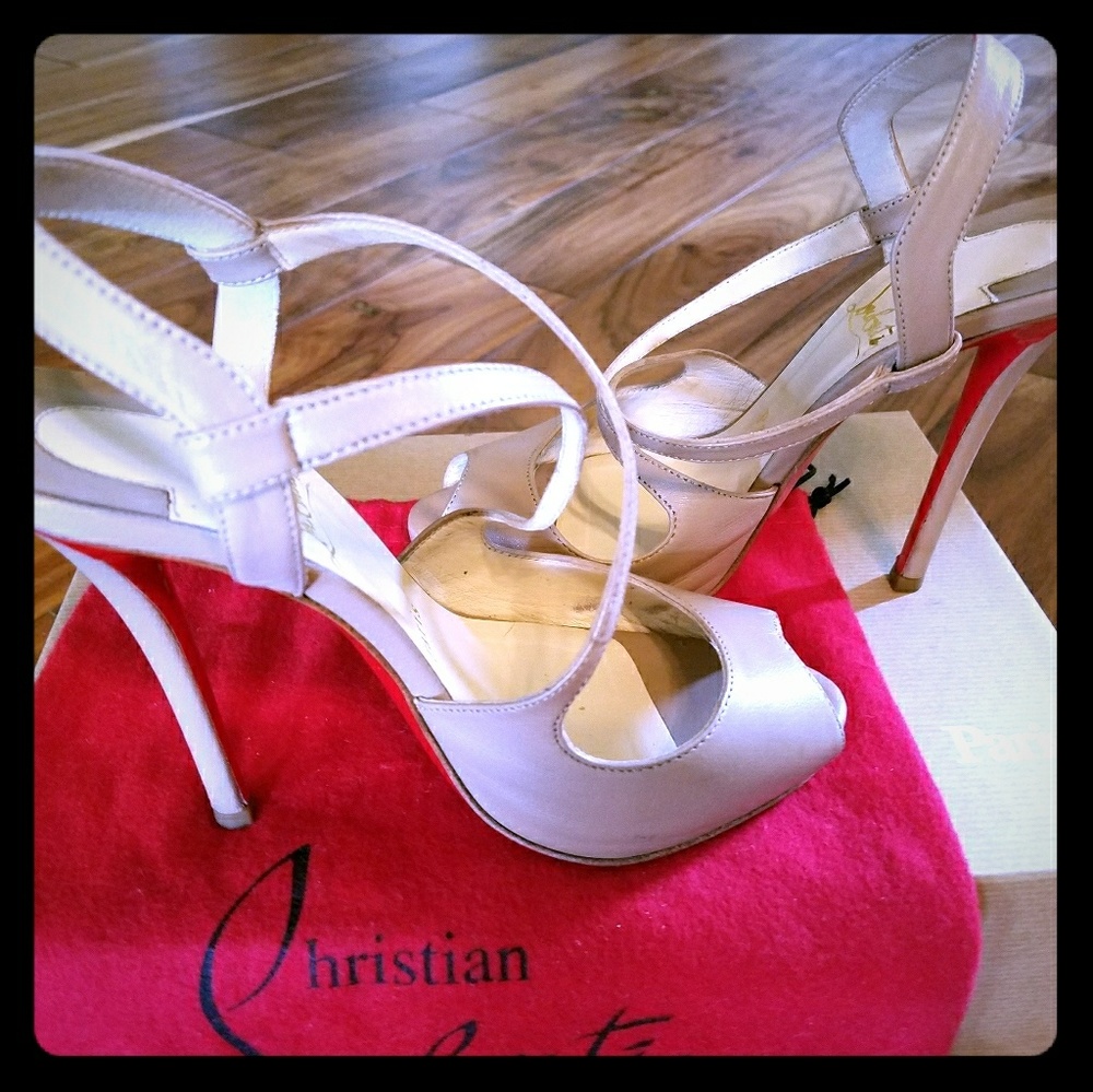 Loubotin Cross Street 120 kid size 35.5